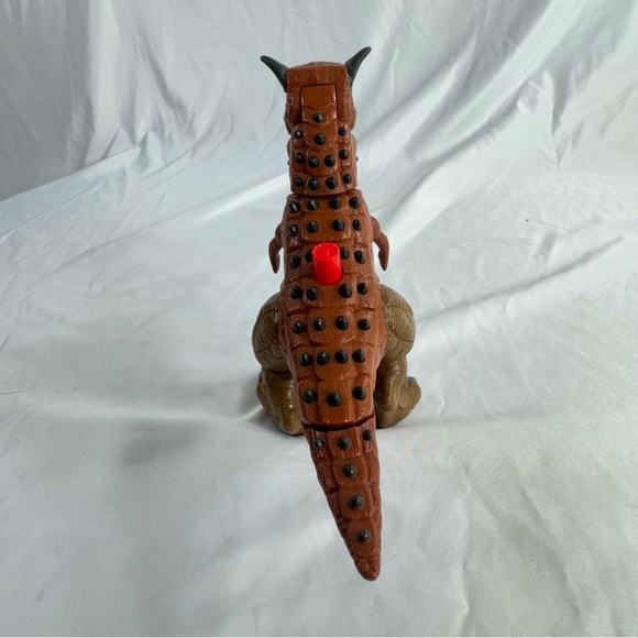 Mattel 2018 Imaginext Jurassic World Carnotaurus Lunging Dinosaur Action Figure - Picture 3 of 5